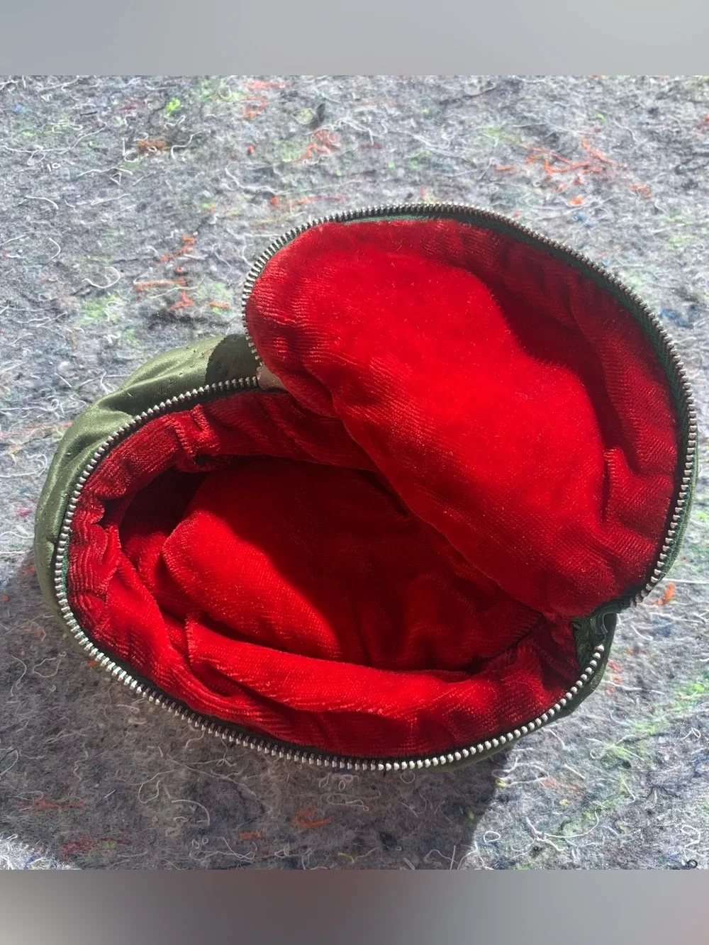 antique 30s 40s green satin with red velvet liner trinket cosmetic jewelry case